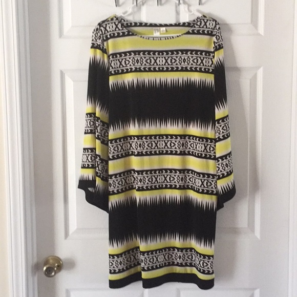 emma and michelle Dresses & Skirts - Emma Michelle dress